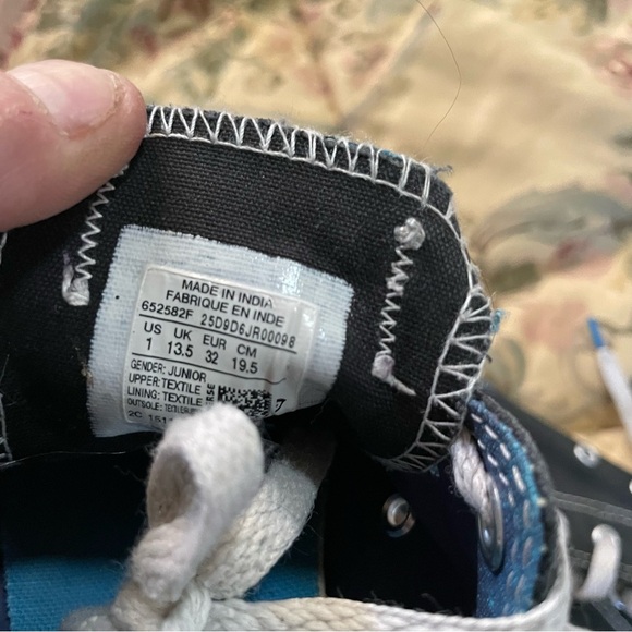 Converse Chuck Taylor All Star Youth Low Top Shoes Size 1 Black White Blue - Picture 8 of 8